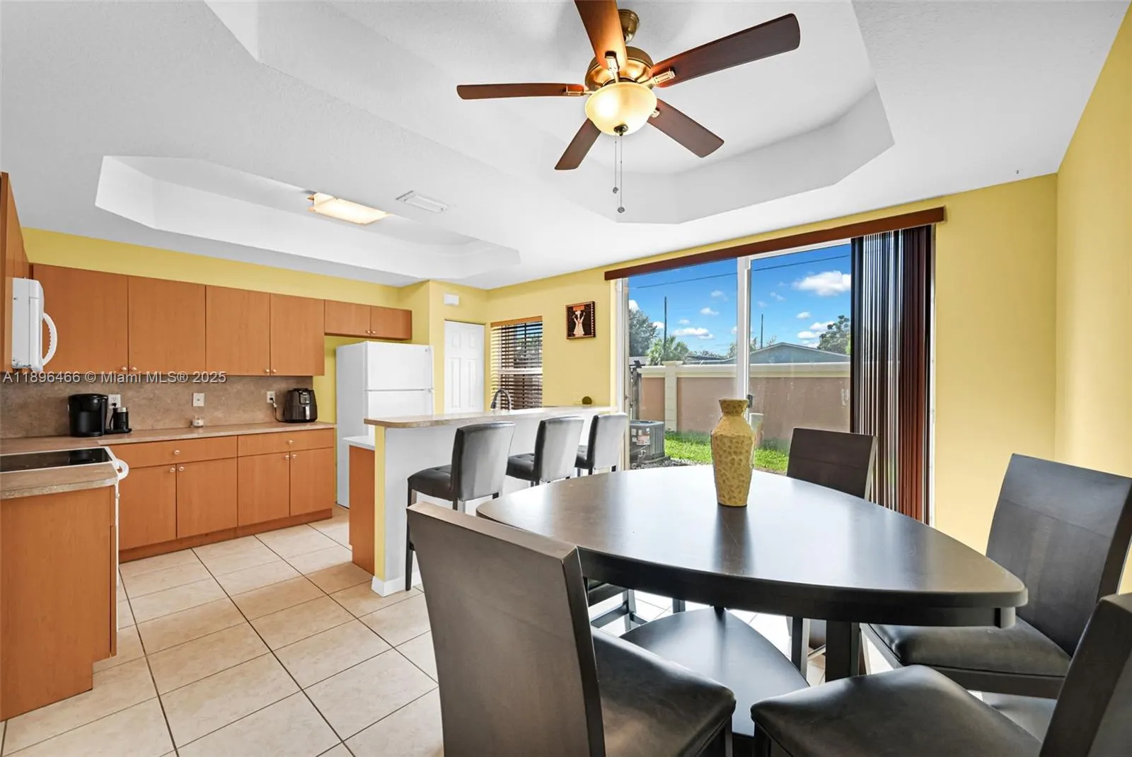 5844 Siena Ln