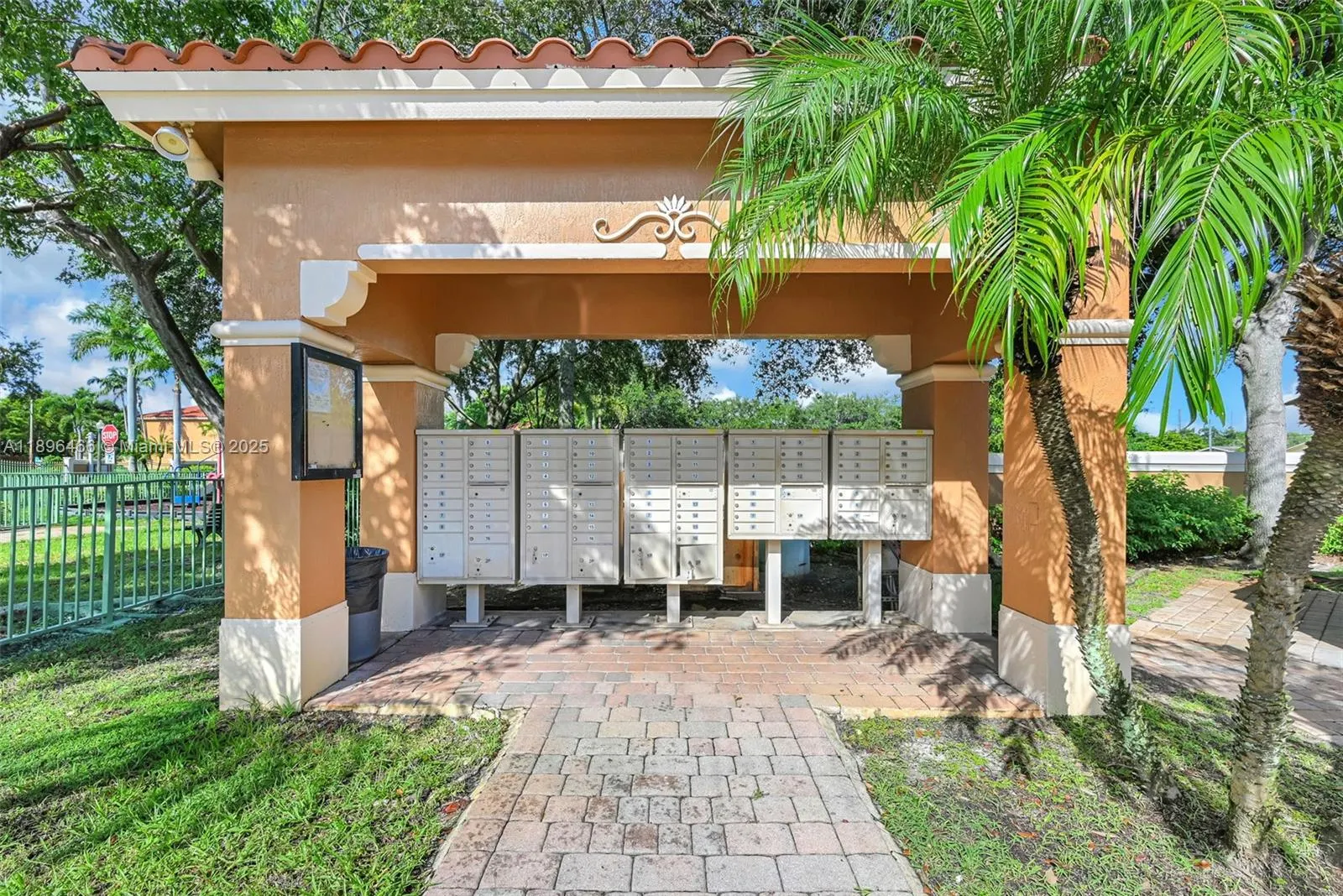 5844 Siena Ln