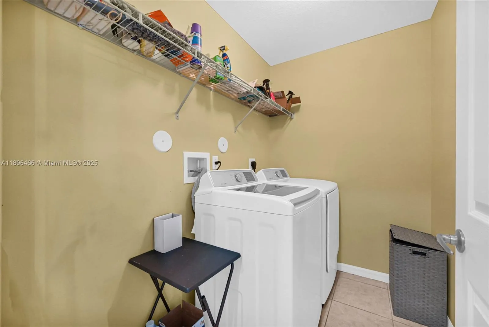 5844 Siena Ln