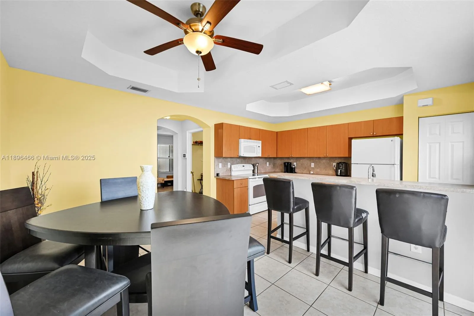 5844 Siena Ln