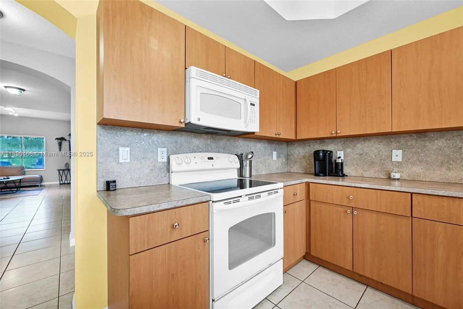 5844 Siena Ln
