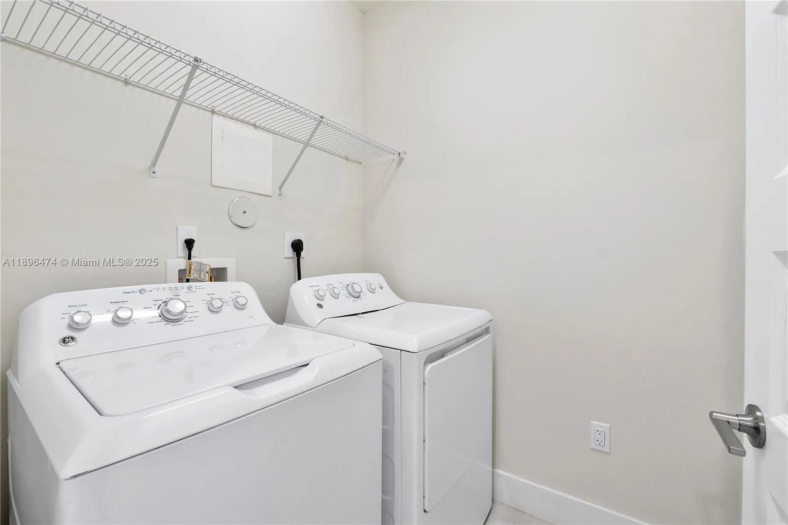 8301 NW 41st St, #B-102