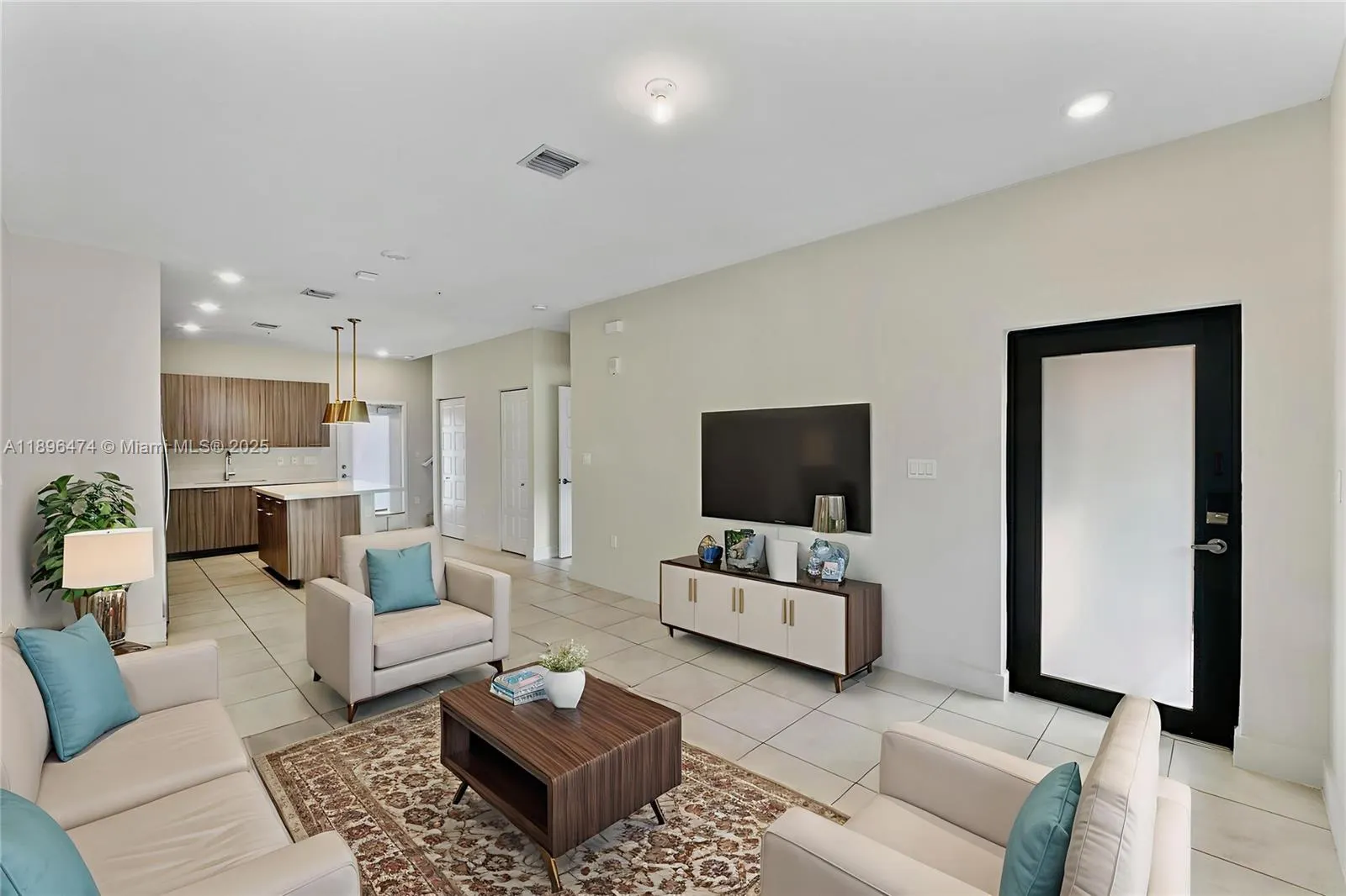 8301 NW 41st St, #B-102