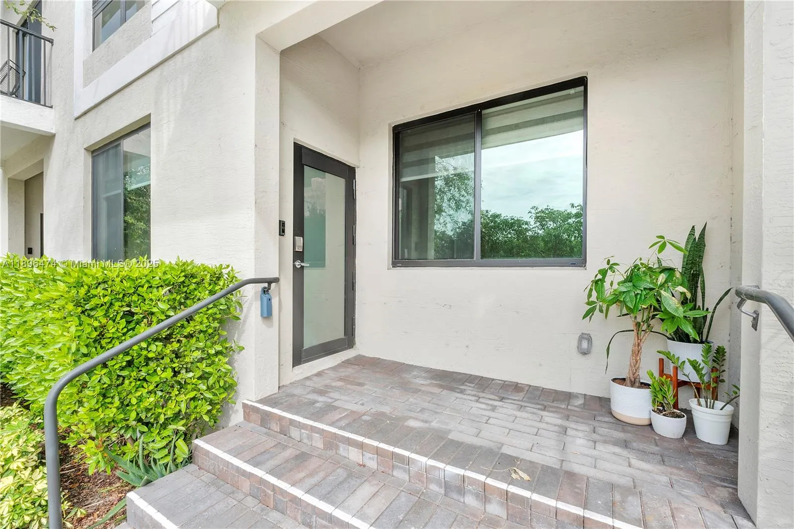 8301 NW 41st St, #B-102