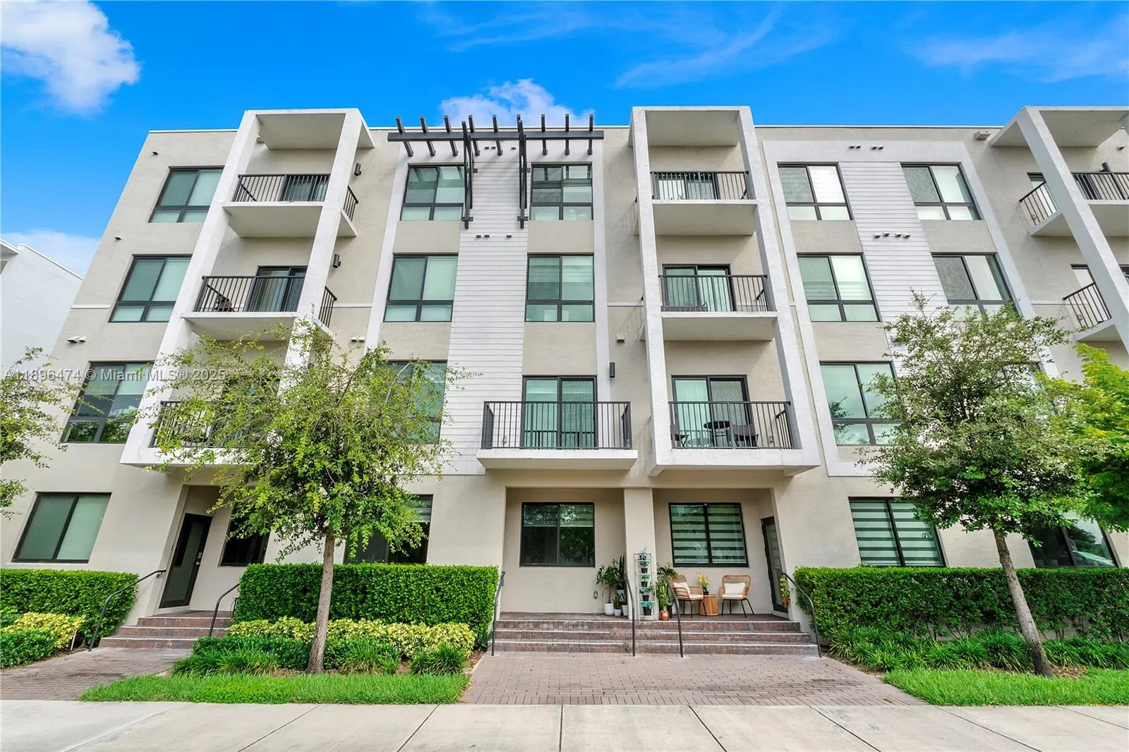 8301 NW 41st St, #B-102