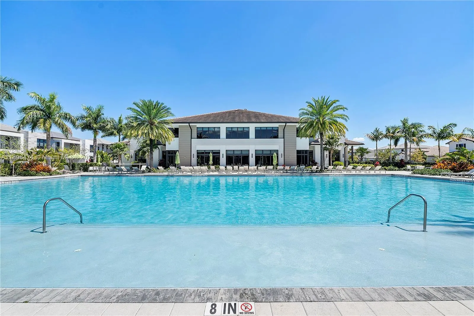 8301 NW 41st St, #B-102