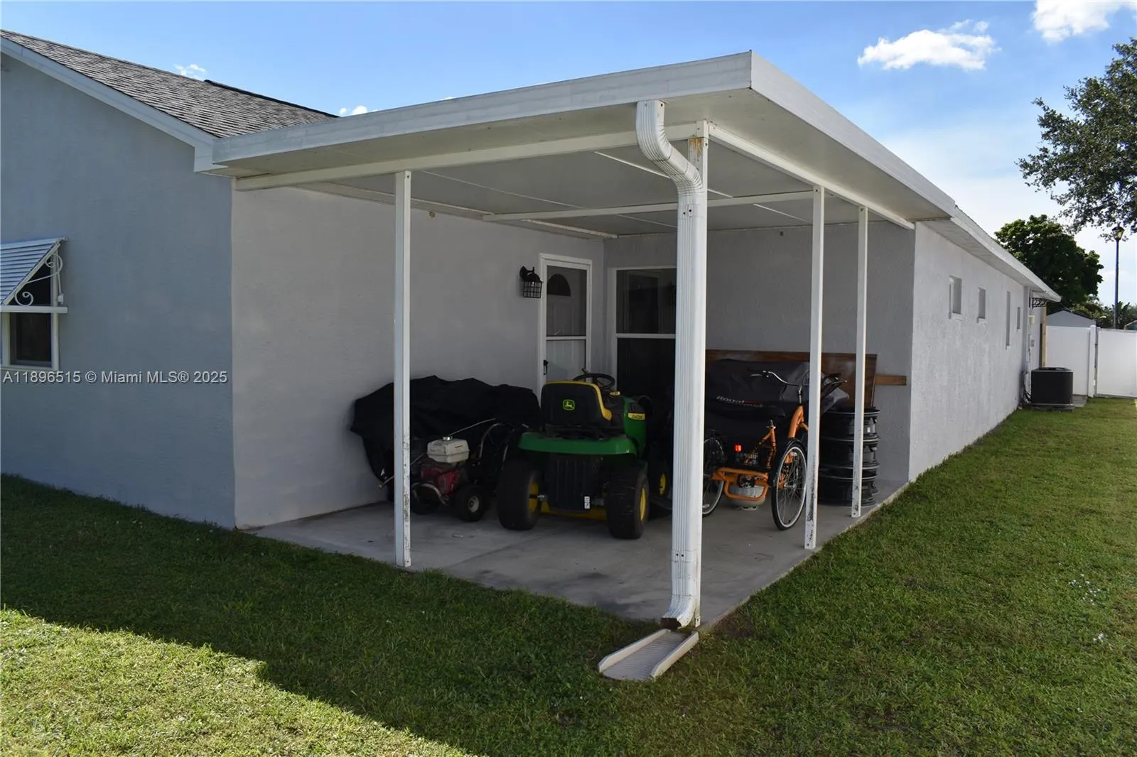 15639 SPRING LINE LN