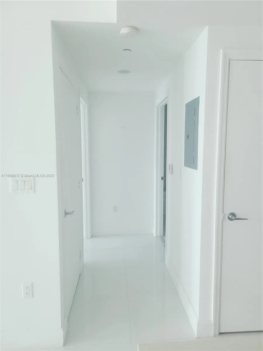 55 SE 6 ST, #4008