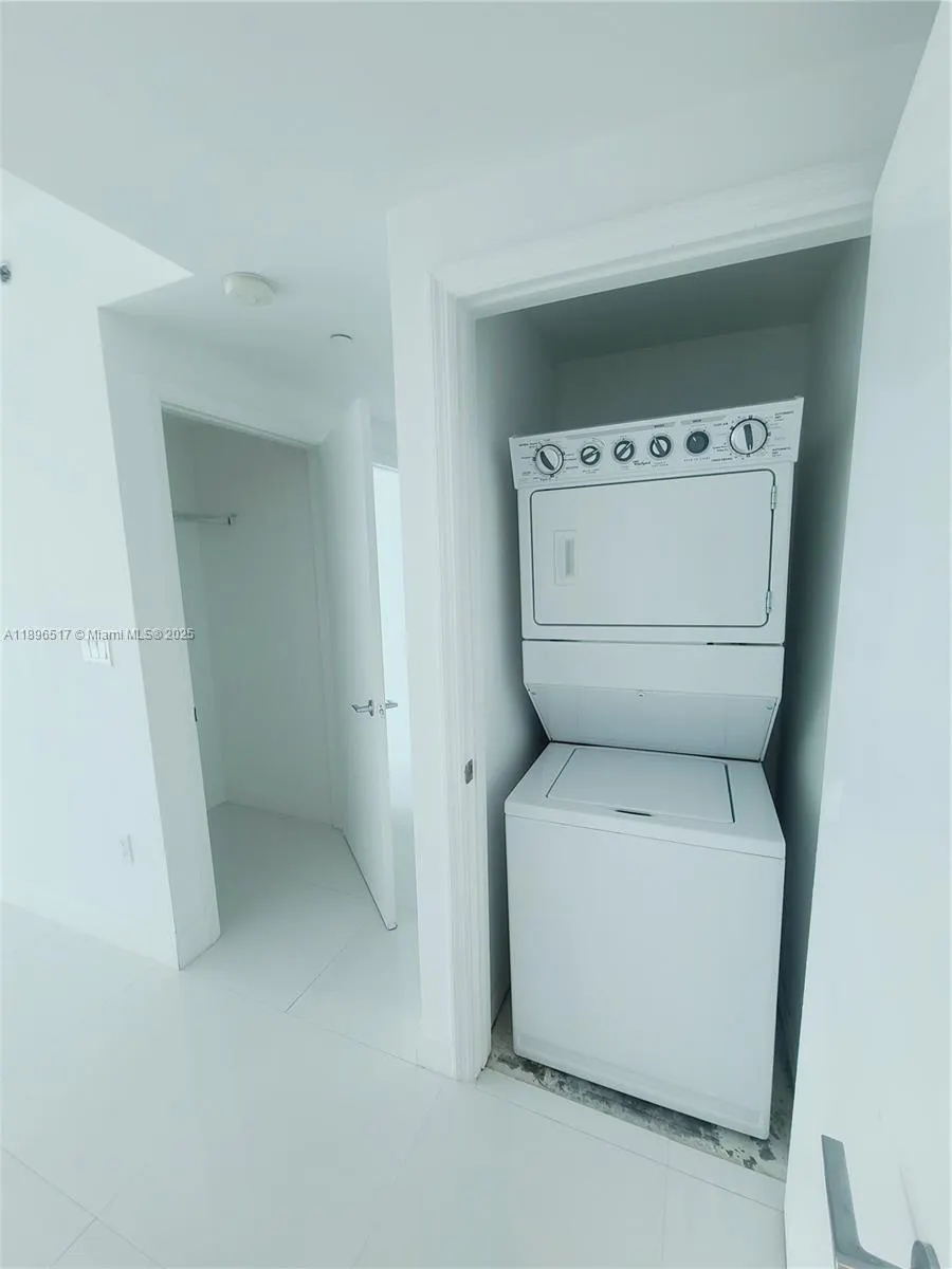 55 SE 6 ST, #4008