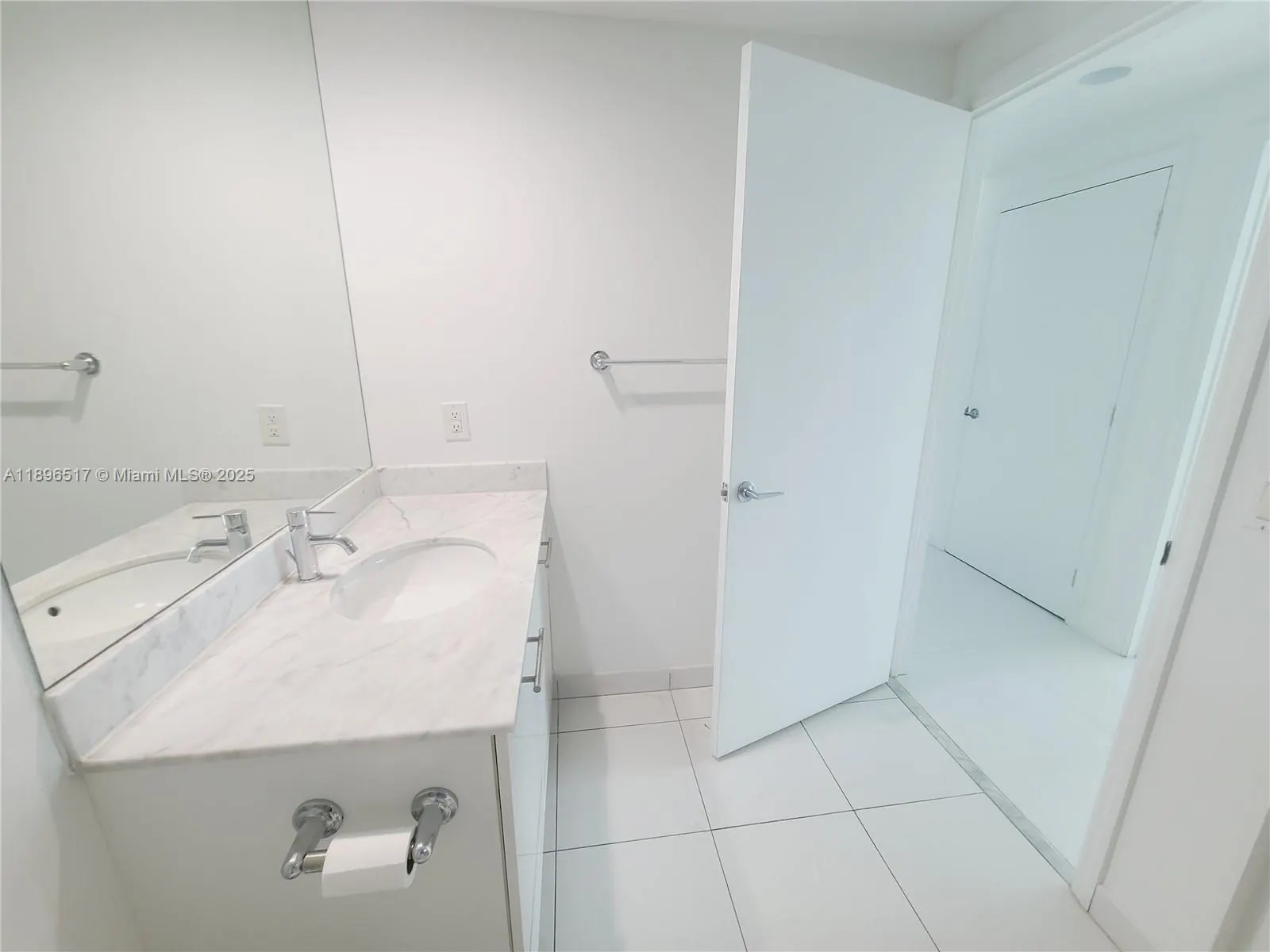 55 SE 6 ST, #4008