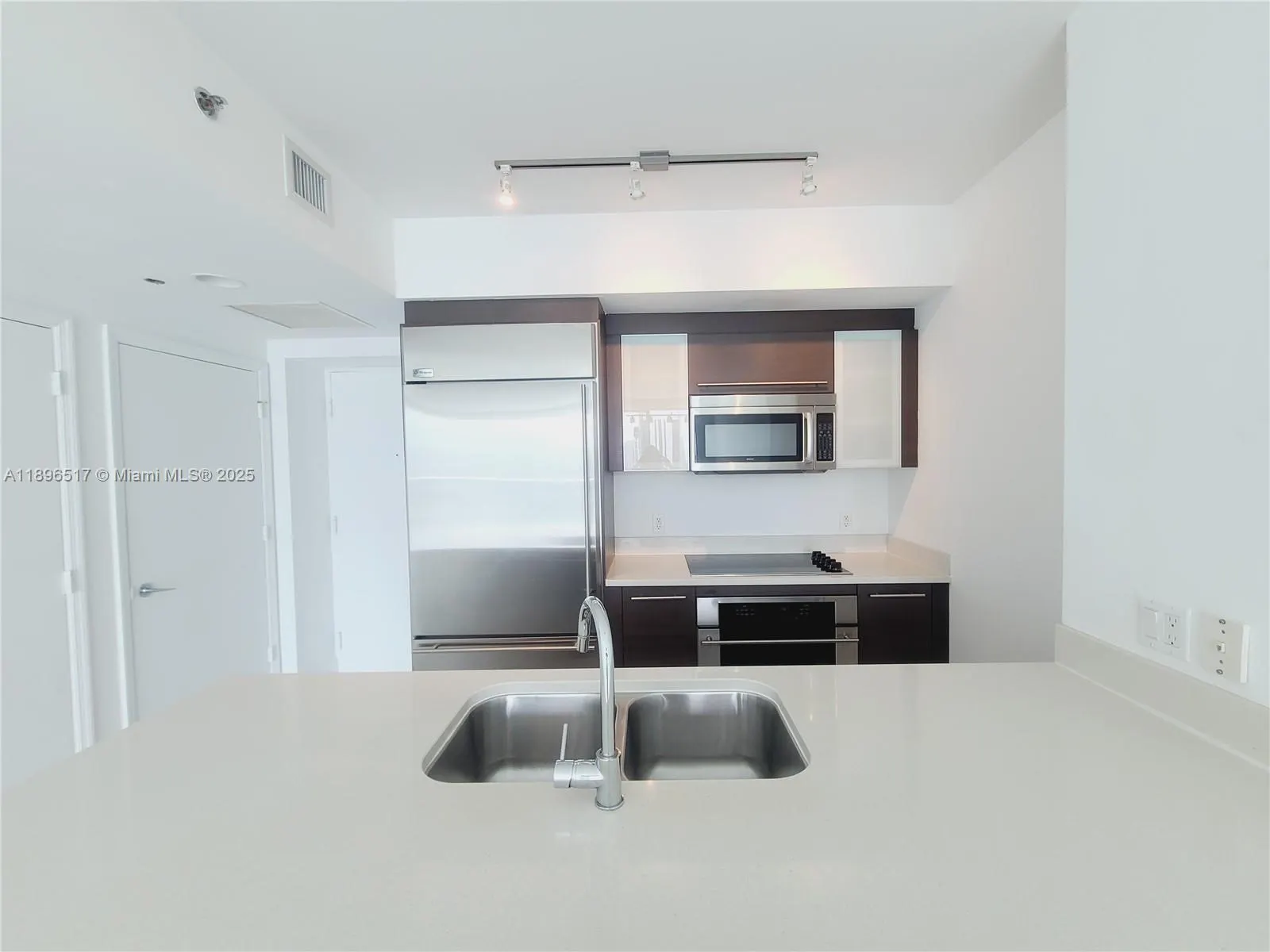 55 SE 6 ST, #4008