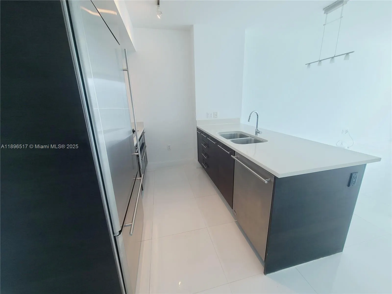 55 SE 6 ST, #4008