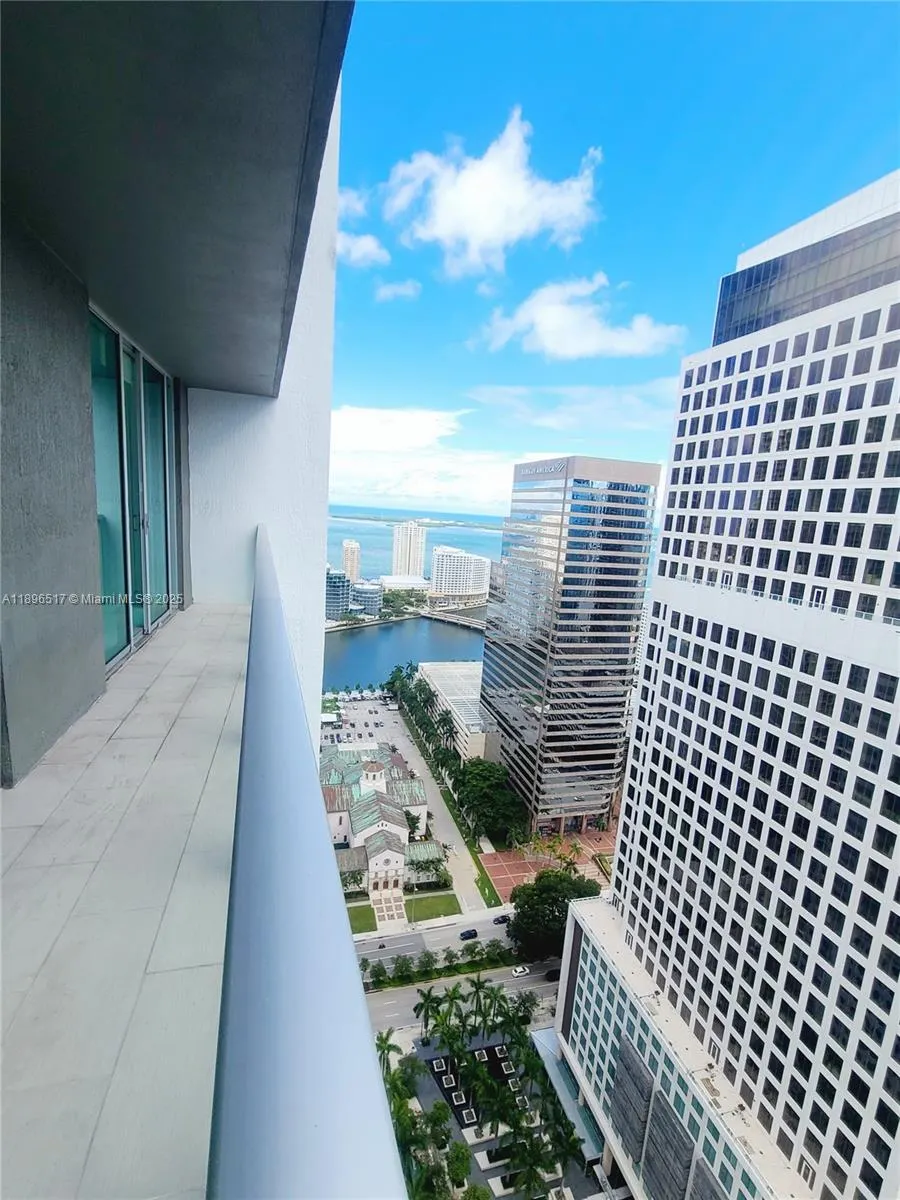 55 SE 6 ST, #4008