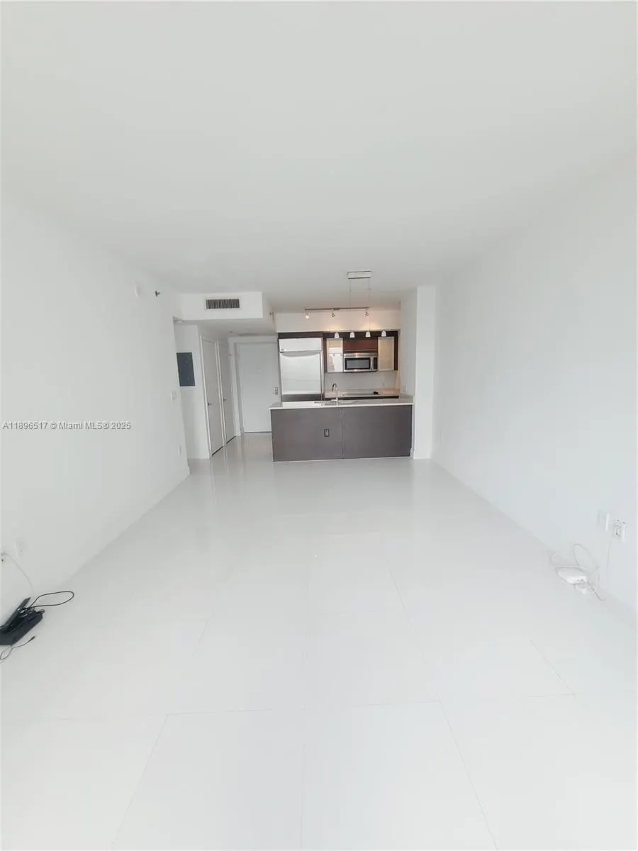 55 SE 6 ST, #4008