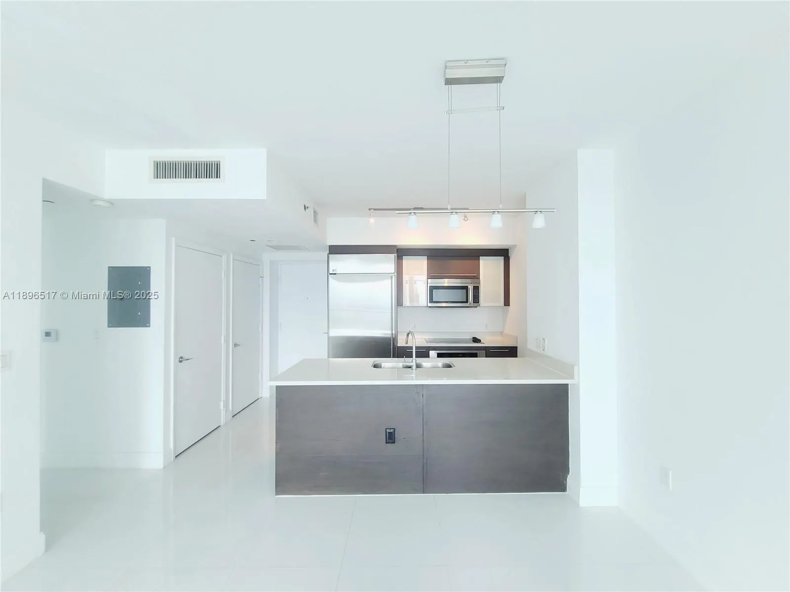 55 SE 6 ST, #4008