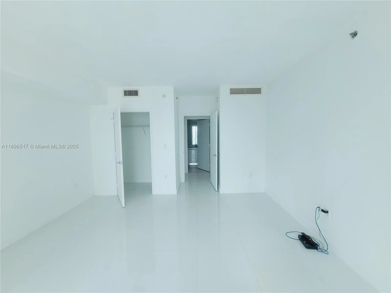 55 SE 6 ST, #4008