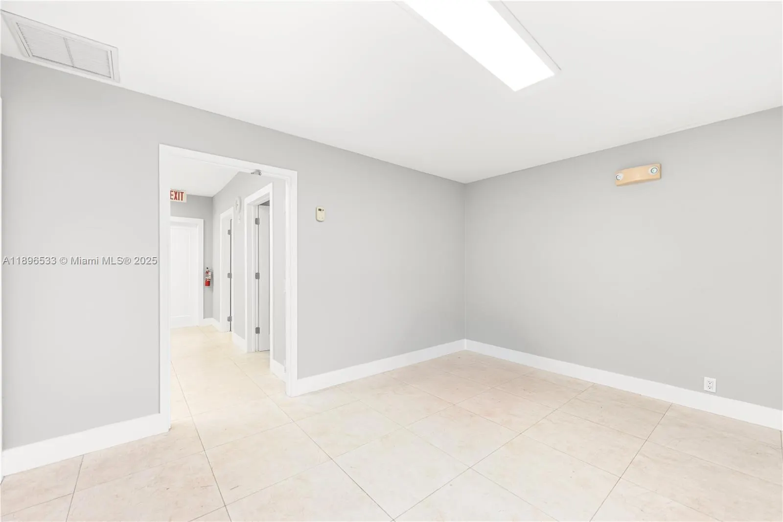 11467 NW 34th St, #11475
