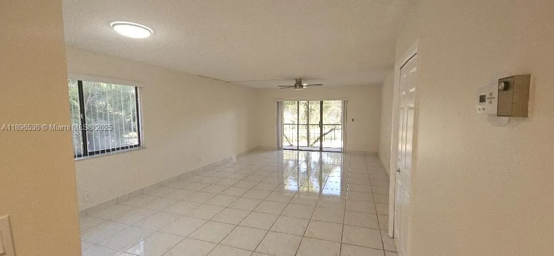 16168 Laurel Dr, #201