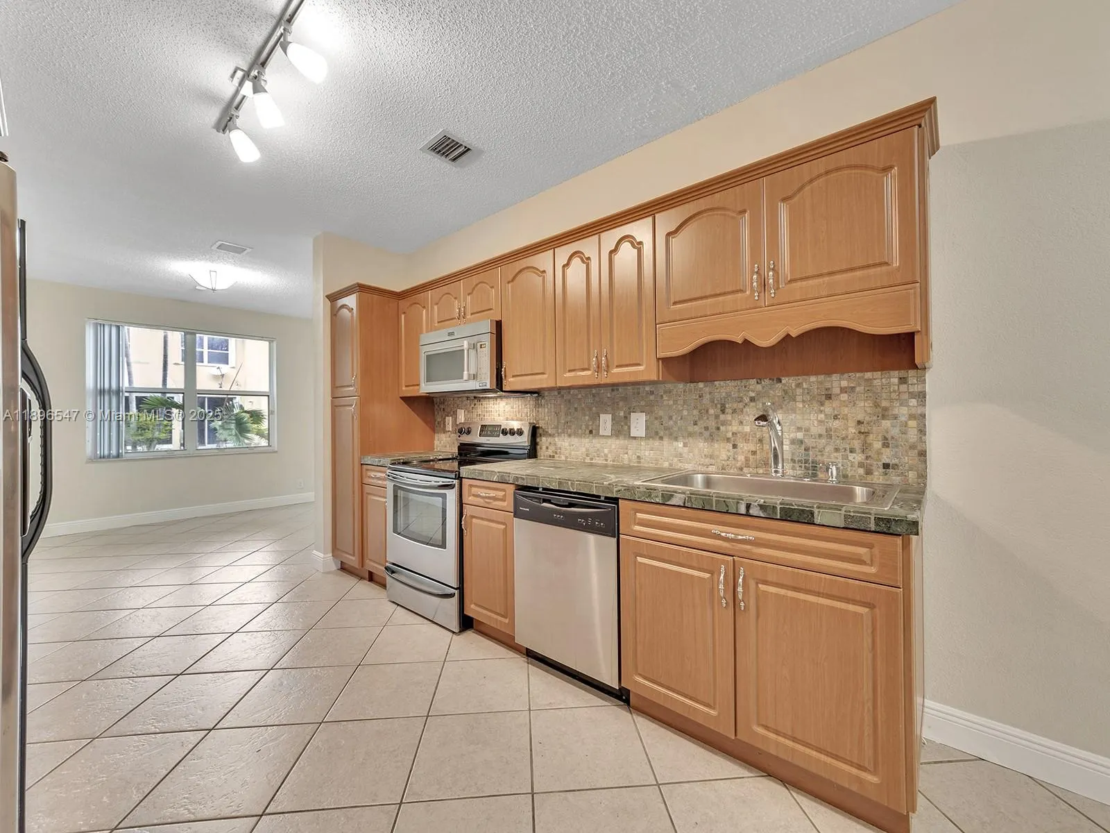 16879 SW 1st Mnr, #0