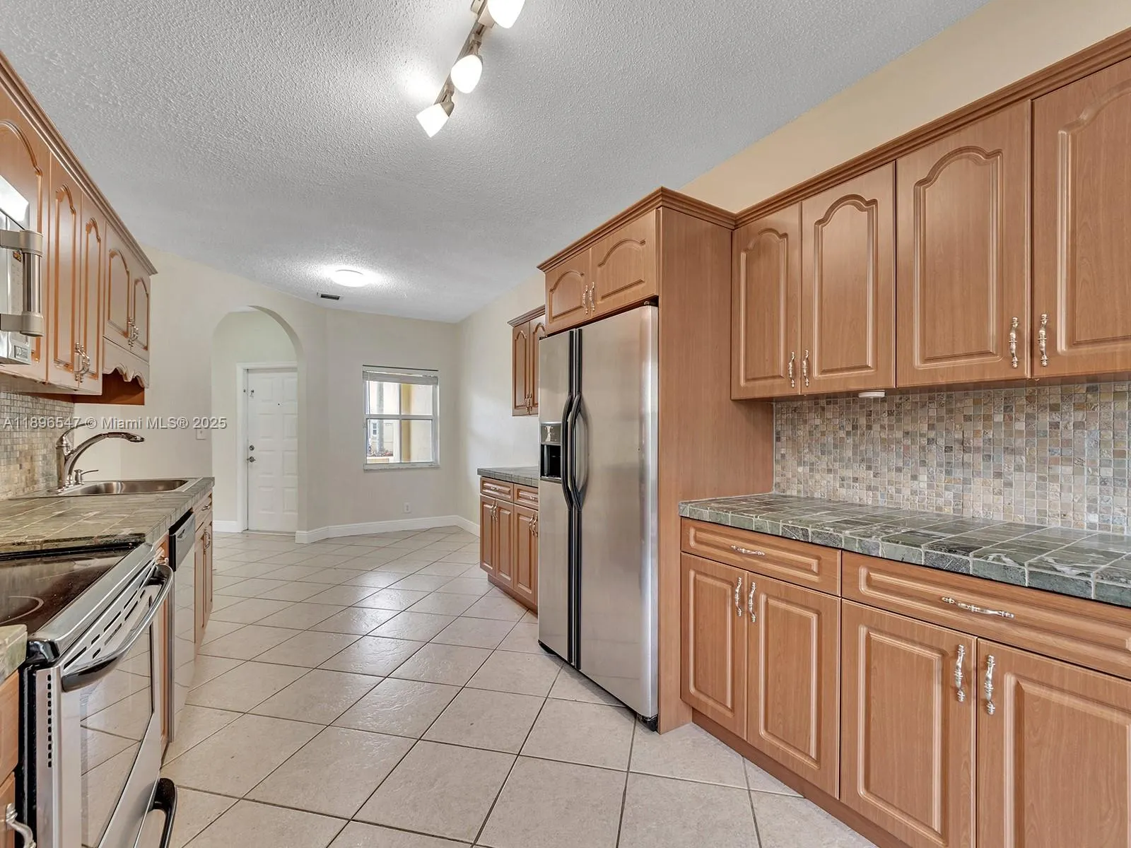 16879 SW 1st Mnr, #0