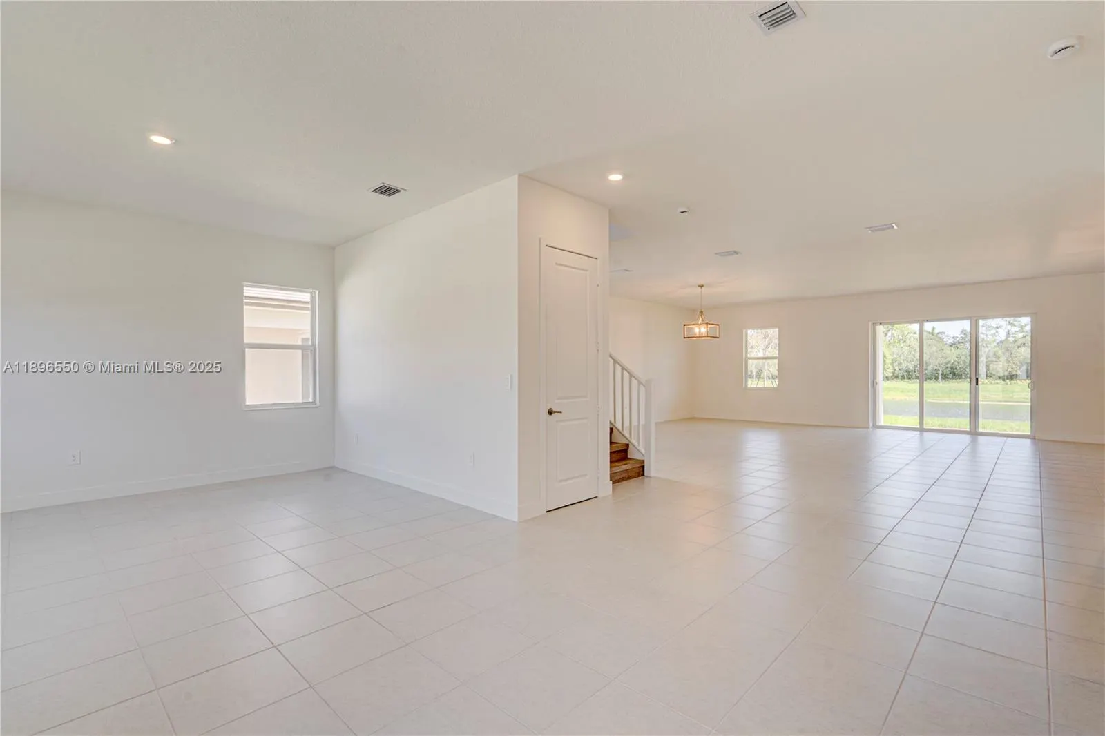 4390 SW 122nd Ter