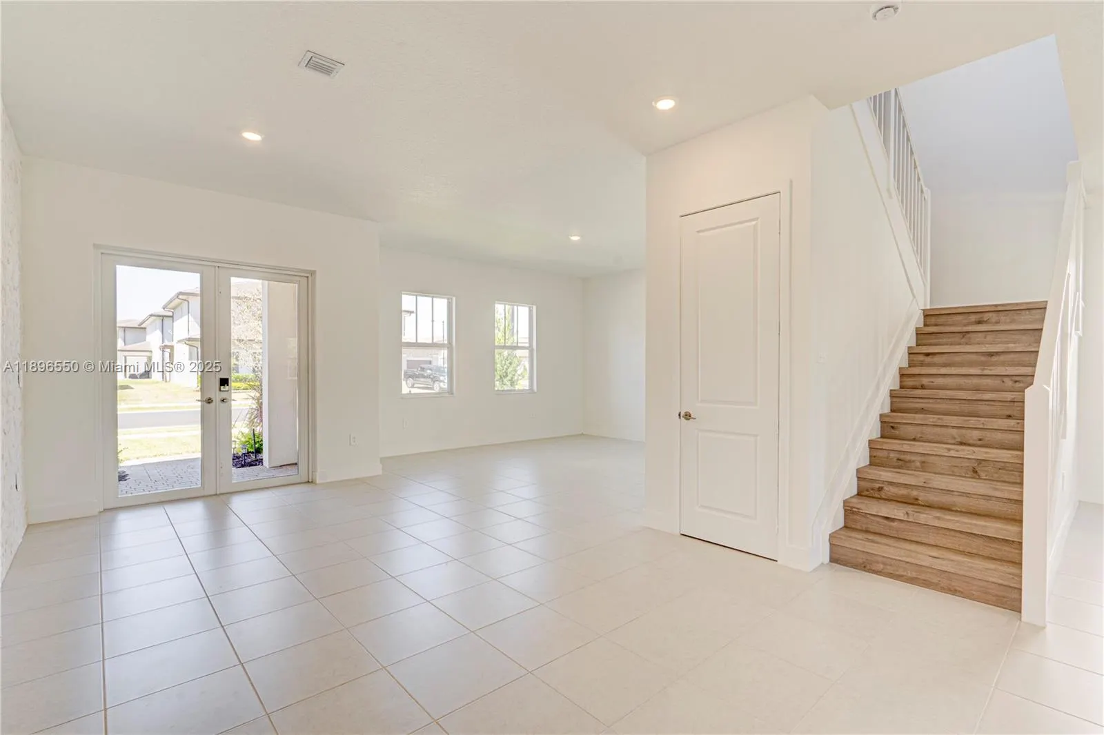 4390 SW 122nd Ter