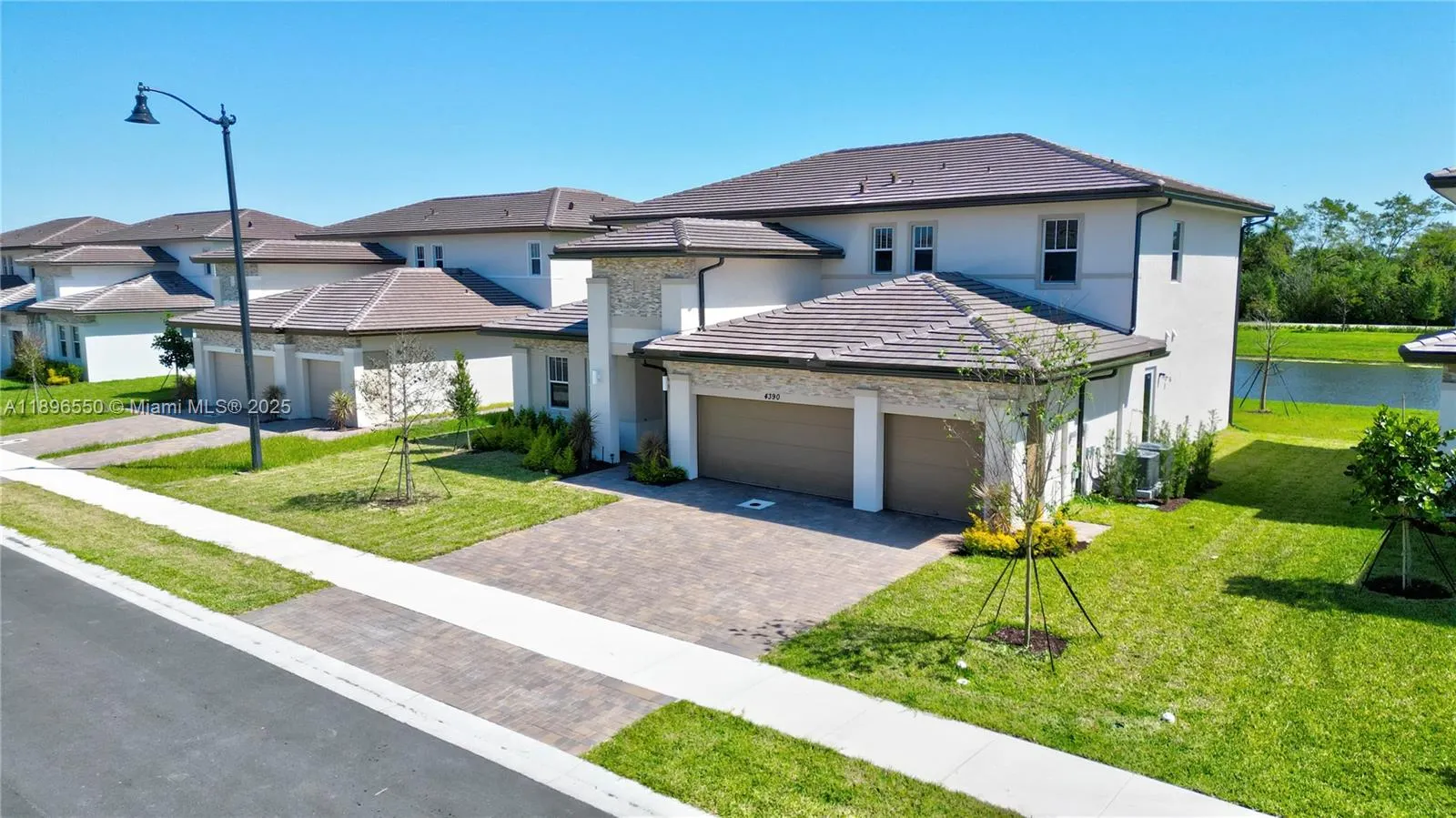 4390 SW 122nd Ter
