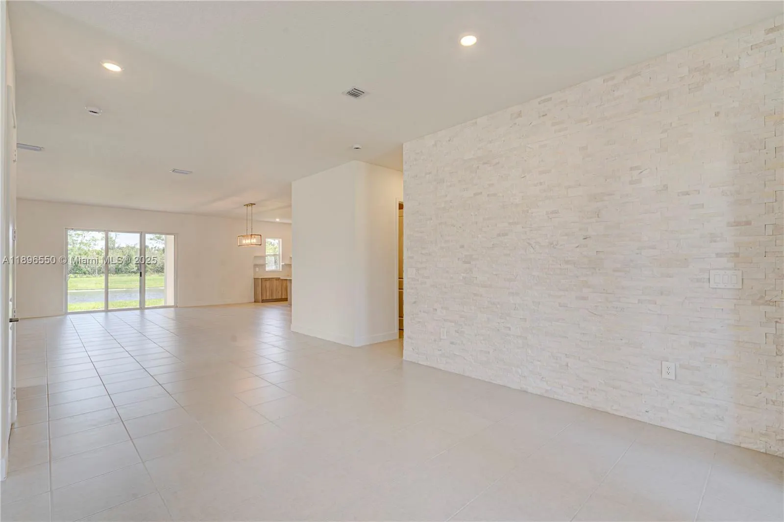 4390 SW 122nd Ter