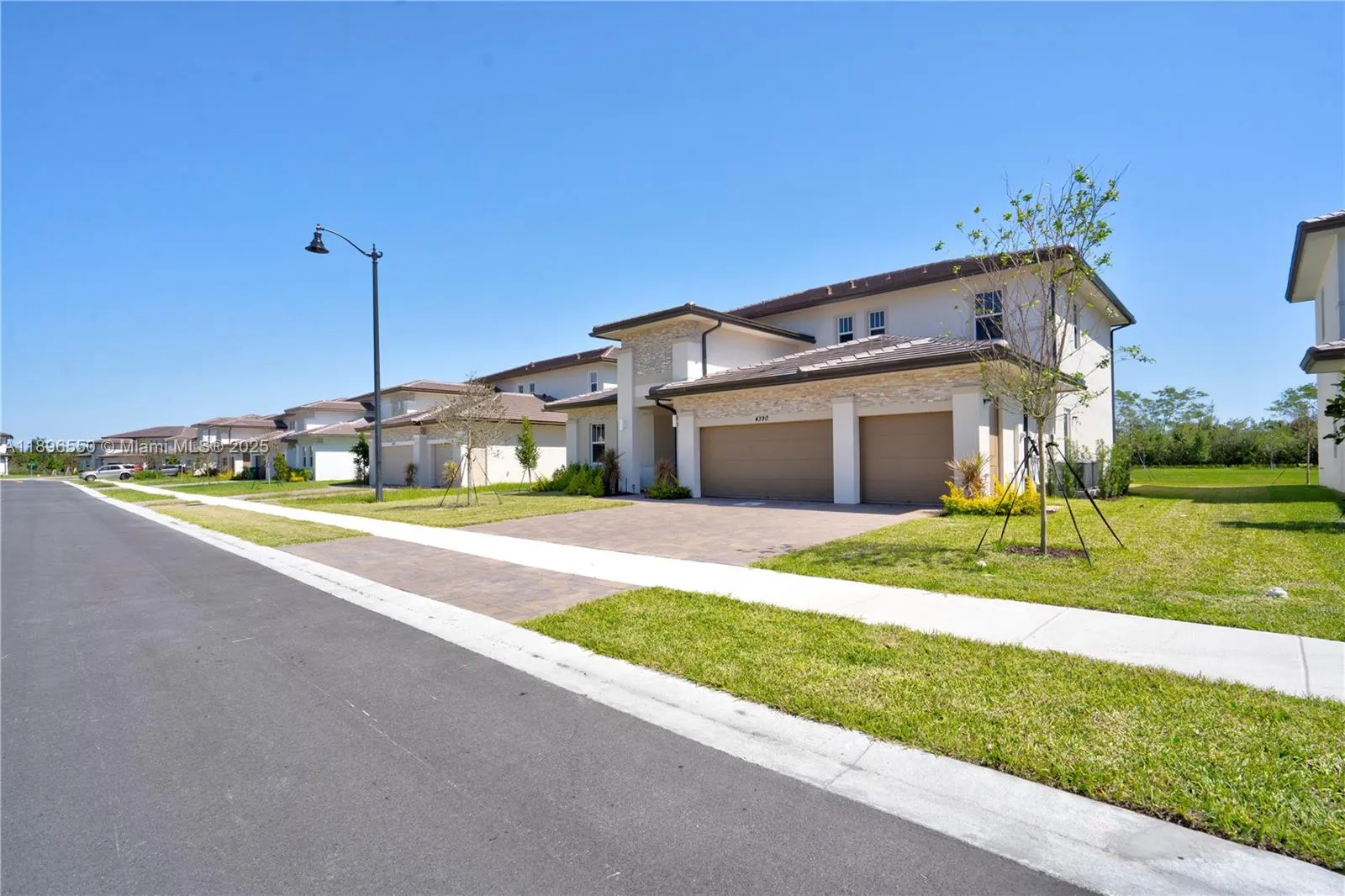4390 SW 122nd Ter