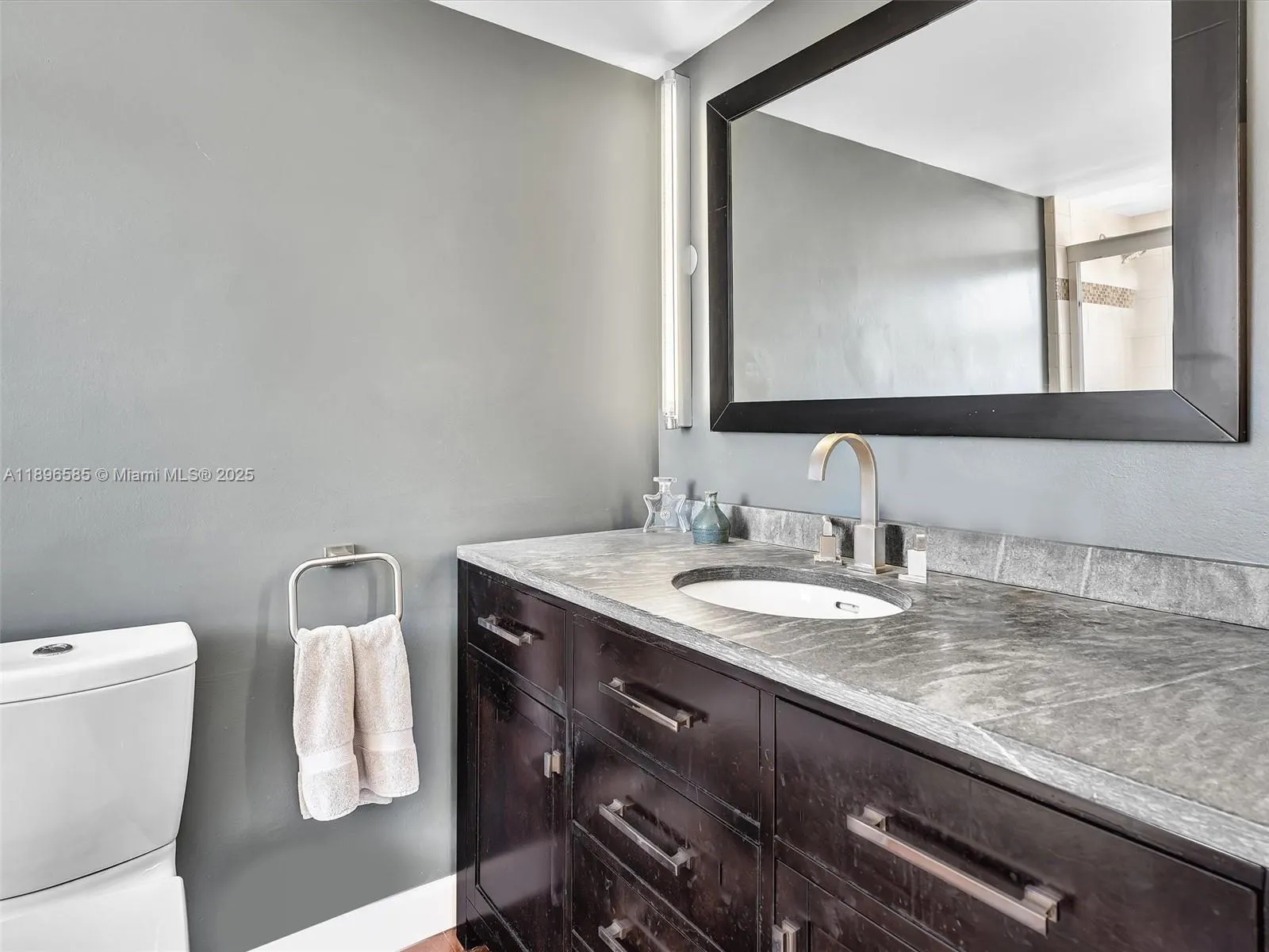 1775 Washington Ave, #8B