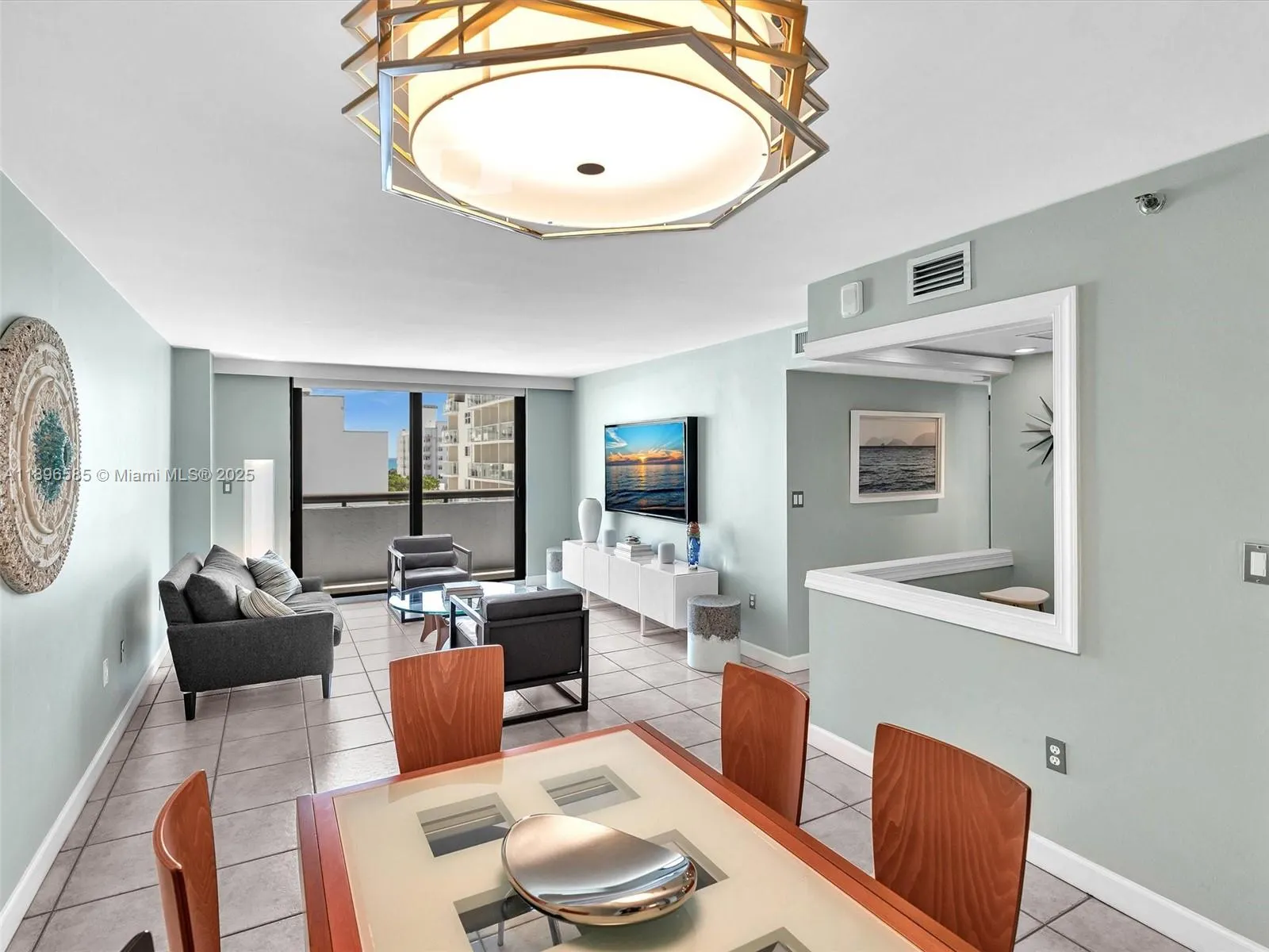 1775 Washington Ave, #8B