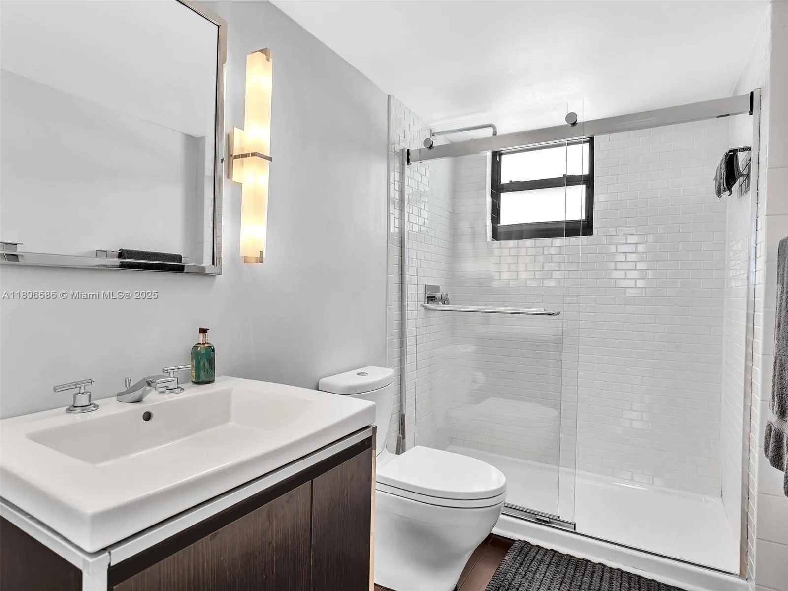 1775 Washington Ave, #8B