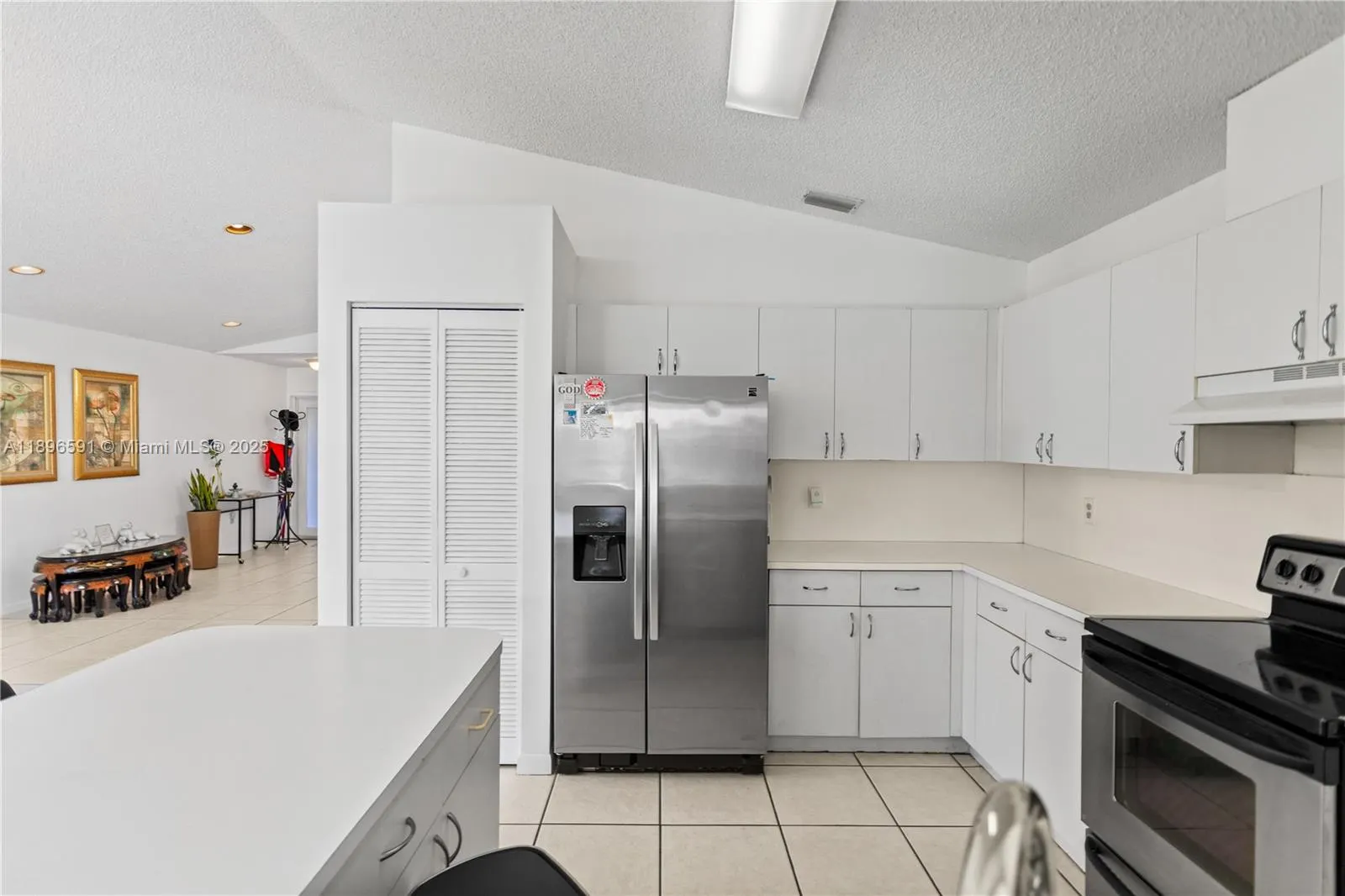 6090 NW 179th Ter