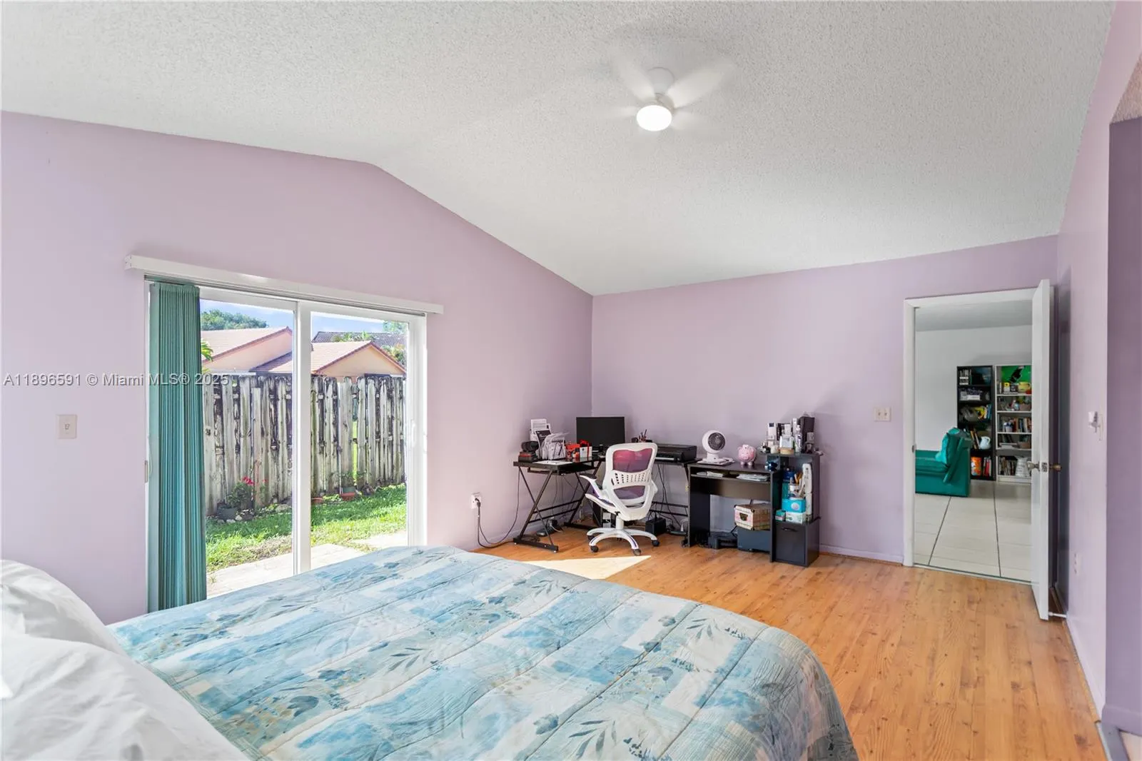 6090 NW 179th Ter