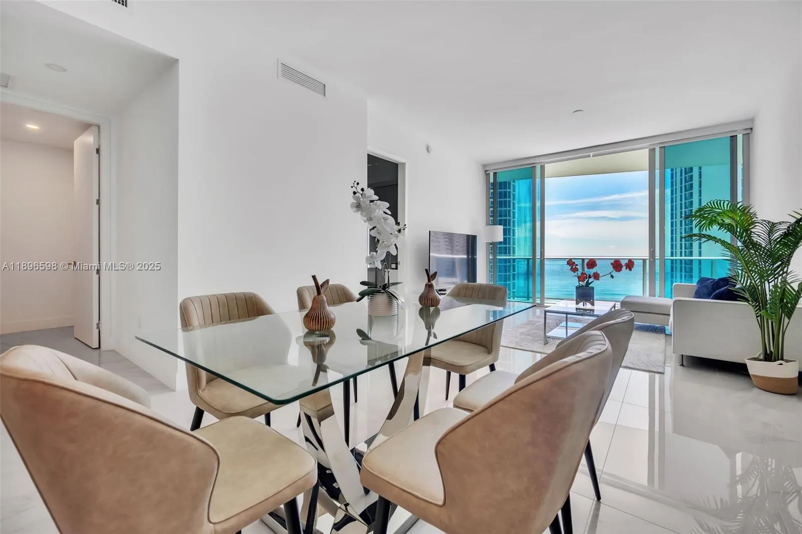 17550 Collins Ave, #1003