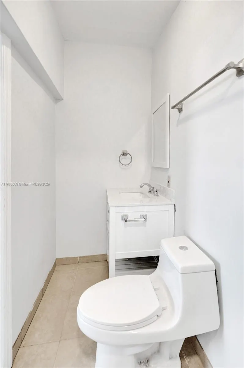 119 SW 22nd Ave
