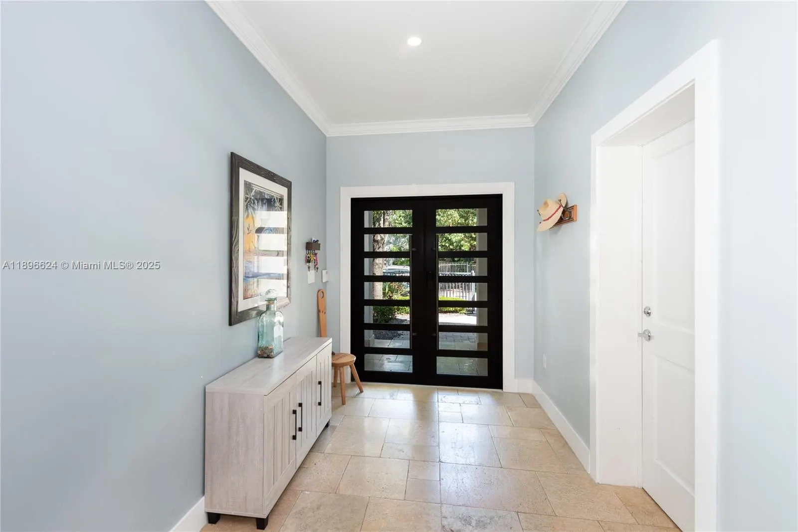 3056 New York St, #3056