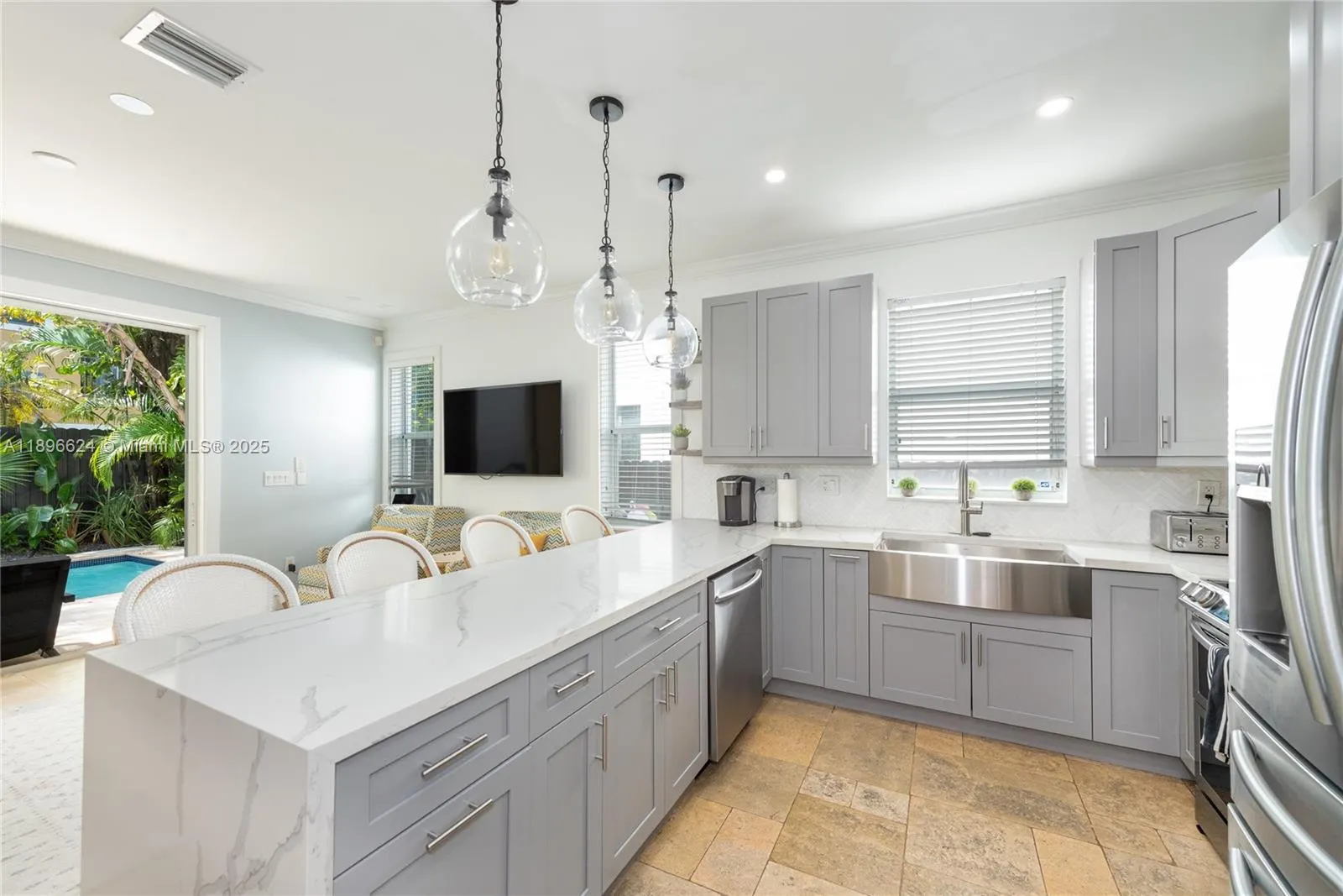 3056 New York St, #3056