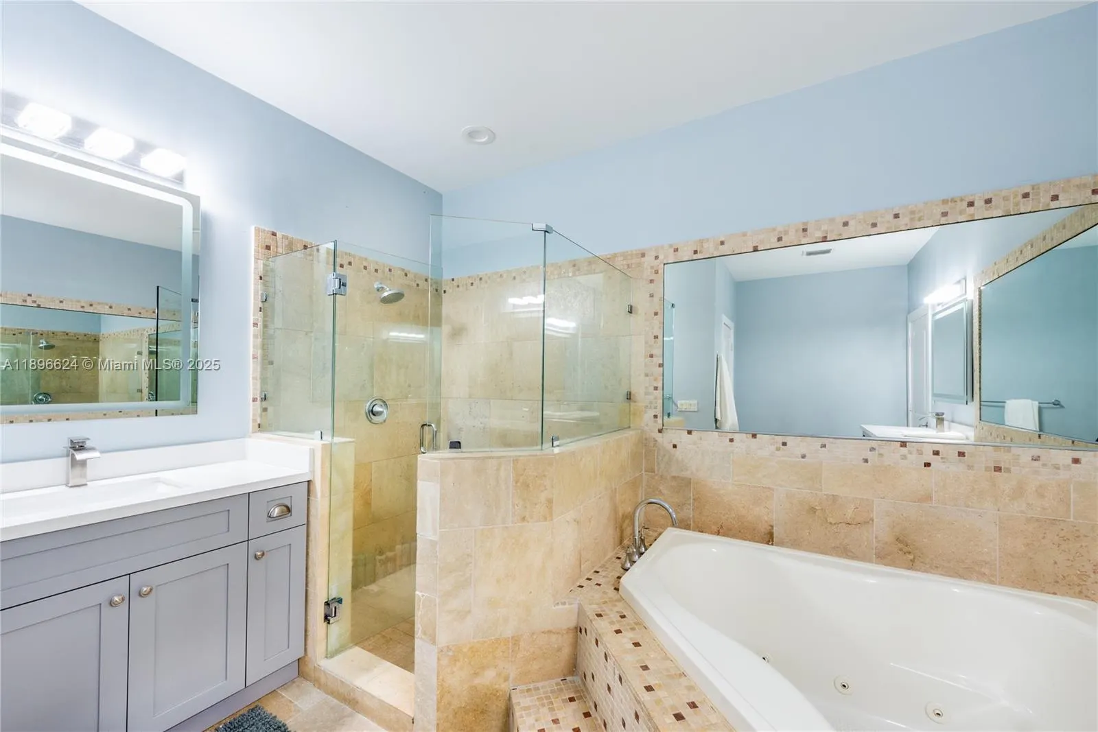 3056 New York St, #3056