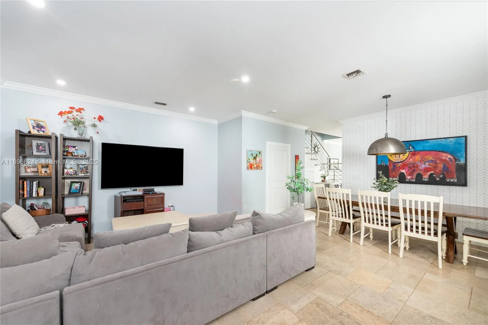 3056 New York St, #3056