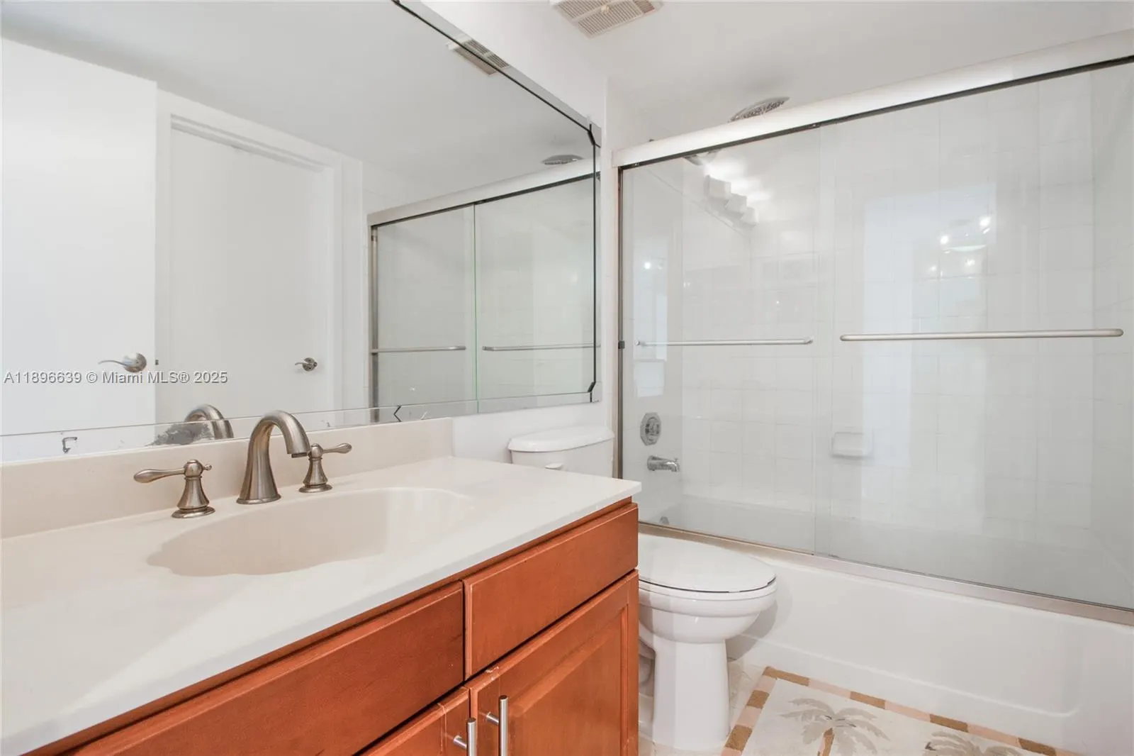 7601 E Treasure Dr, #1219