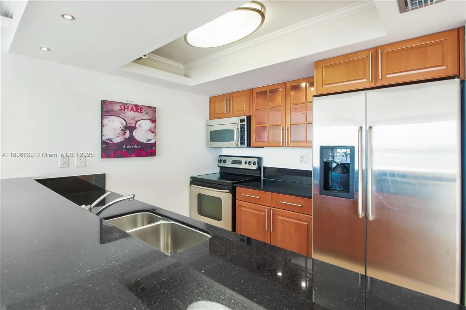 7601 E Treasure Dr, #1219