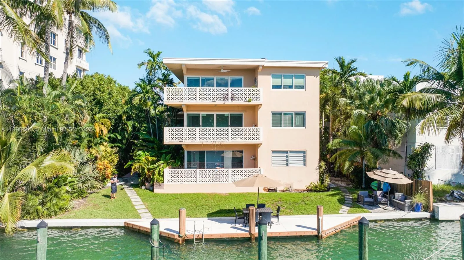 10110 W Bay Harbor Dr, #4