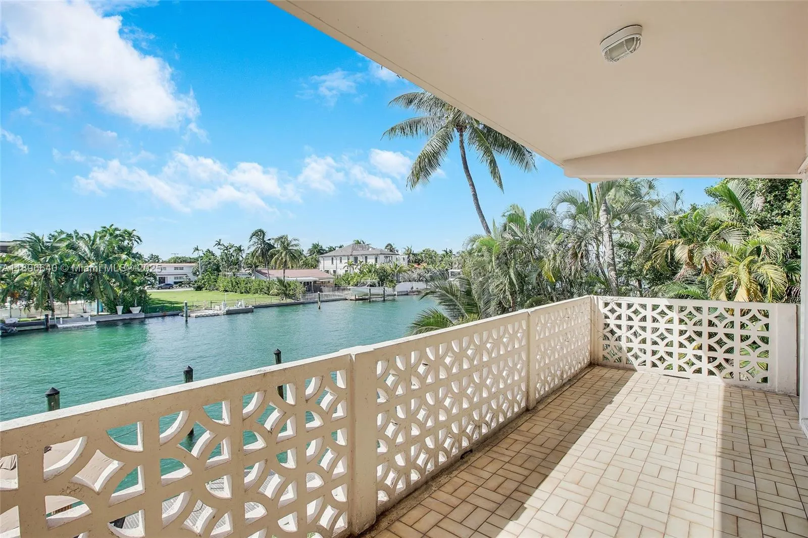 10110 W Bay Harbor Dr, #4