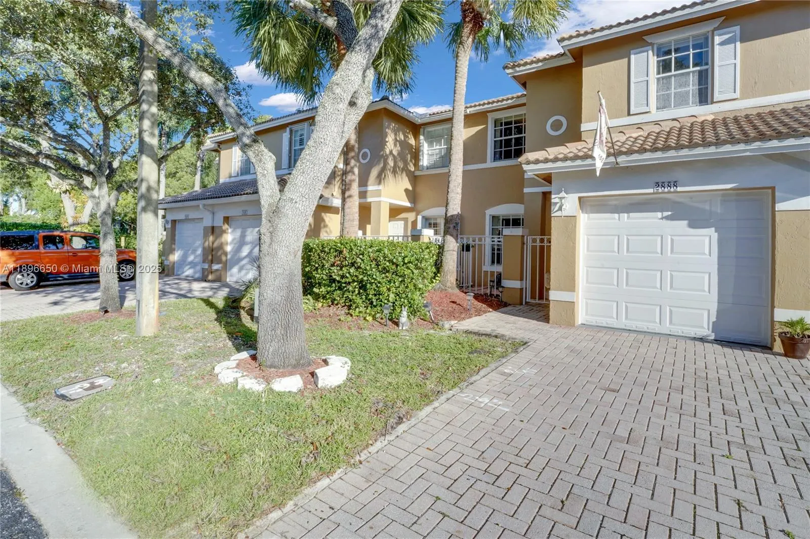 2888 NW 99th Ter