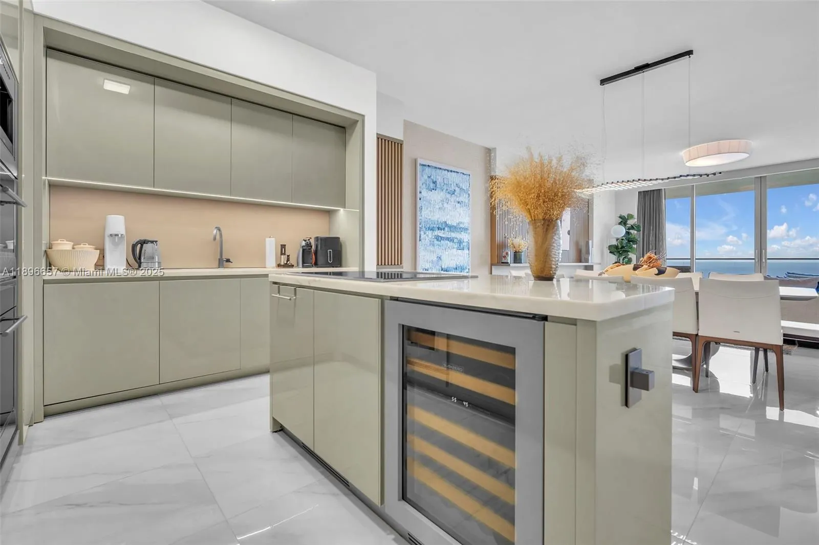 18975 Collins Ave, #3503
