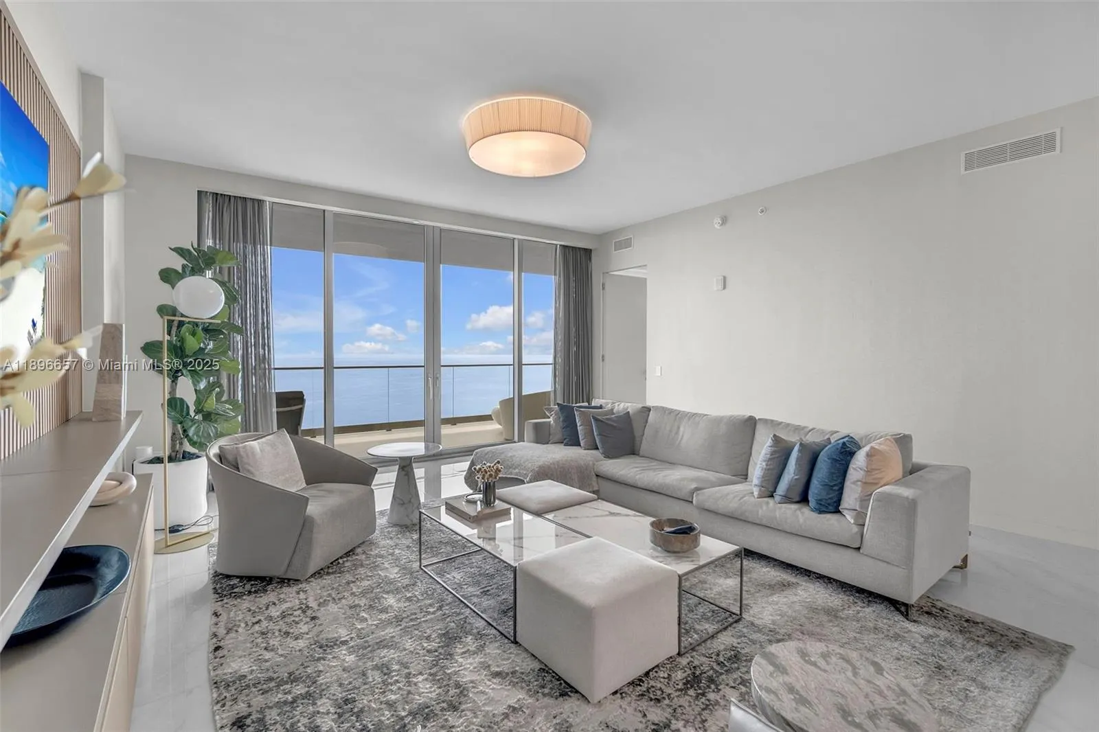 18975 Collins Ave, #3503