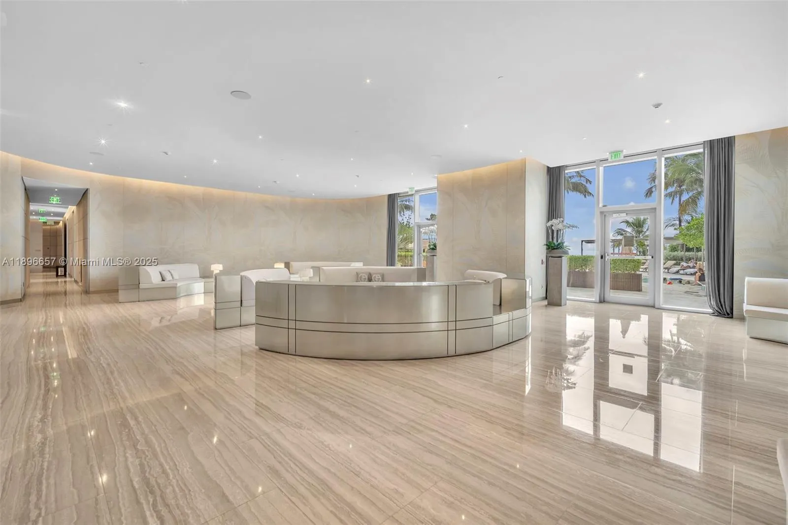 18975 Collins Ave, #3503