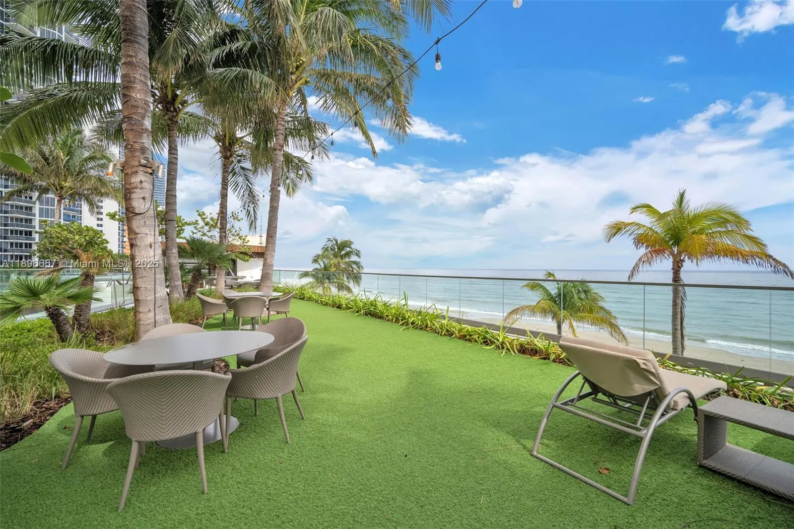 18975 Collins Ave, #3503
