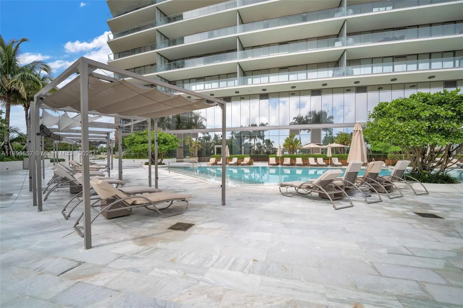 18975 Collins Ave, #3503